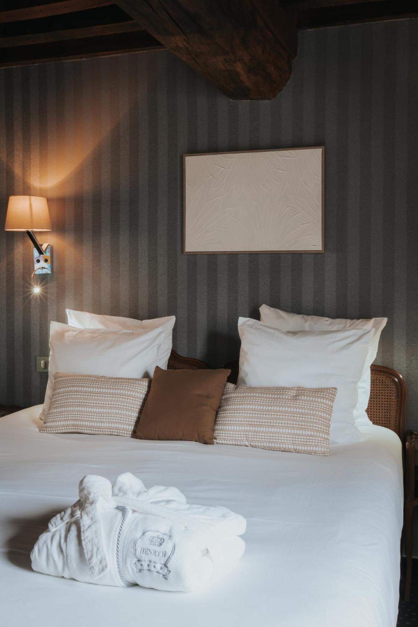 Hotel Henry II Beaune Centre Εξωτερικό φωτογραφία